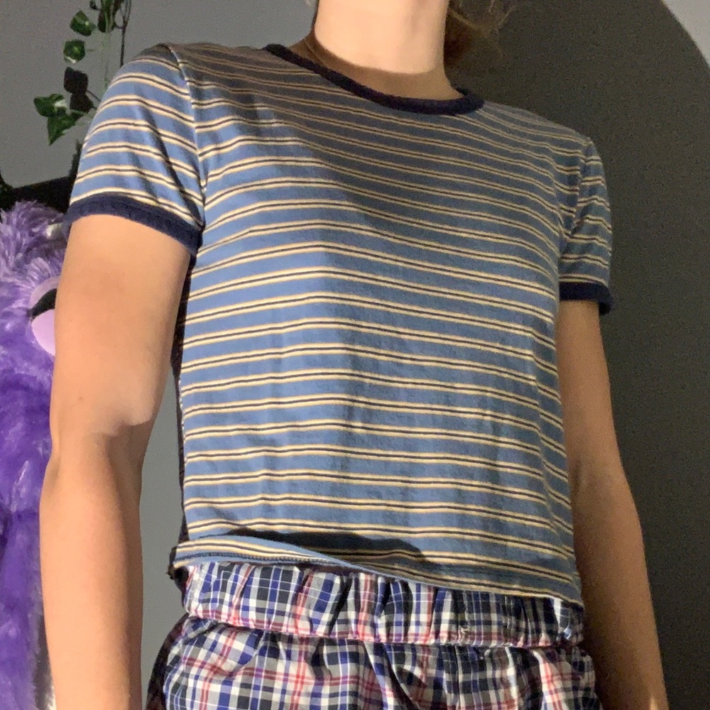 tshirt - Picture 2 of 3